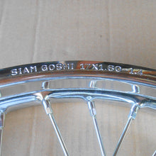 Laden Sie das Bild in den Galerie-Viewer, Honda Innova ANF 125 ( alle) Felge Rim hinten komplett, Serie ! " Original Honda " Sonderposten
