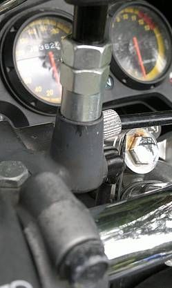 Spiegeladapter Honda M10 rechts auf 10 Linksgewinde , wie Serie