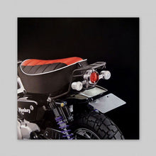 Load image into Gallery viewer, Honda Monkey 125 2018 - Gepäckträger Halter Topcase ,sehr stabil &quot; Original Honda &quot;, Air