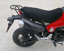 Load image into Gallery viewer, Honda MSX 125 / SF ( 13 -19 ) Hitzeschutz Sitzbank &quot; Zubehör &quot; schwarz