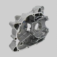 Load image into Gallery viewer, Honda Innova ANF 125 i ( 10-12) Motor - Gehäuse links  &quot; Original Honda &quot;